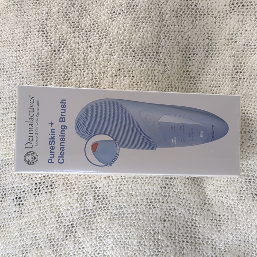 Dermalactives PureSkin+ Cleansing Brush - Picture 11 of 11